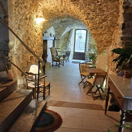 Bed and Breakfast Au coeur du Caylar à Le Caylar Extérieur photo