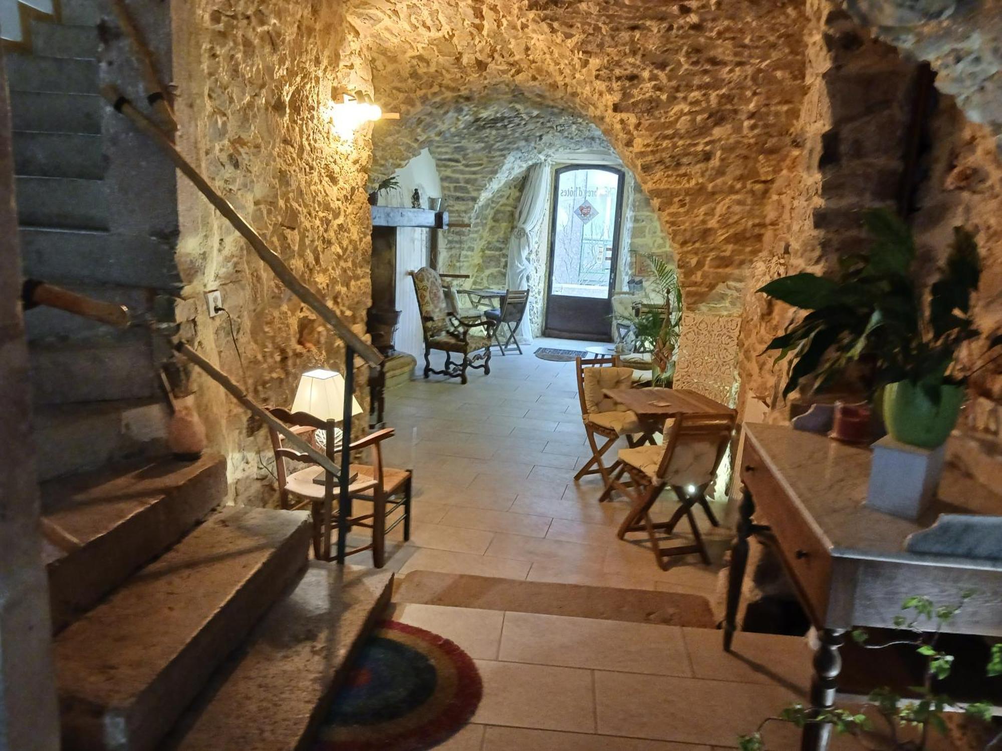 Bed and Breakfast Au coeur du Caylar à Le Caylar Extérieur photo